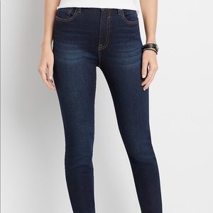 Vigoss Dark Wash Skinny Jeans Size 0
